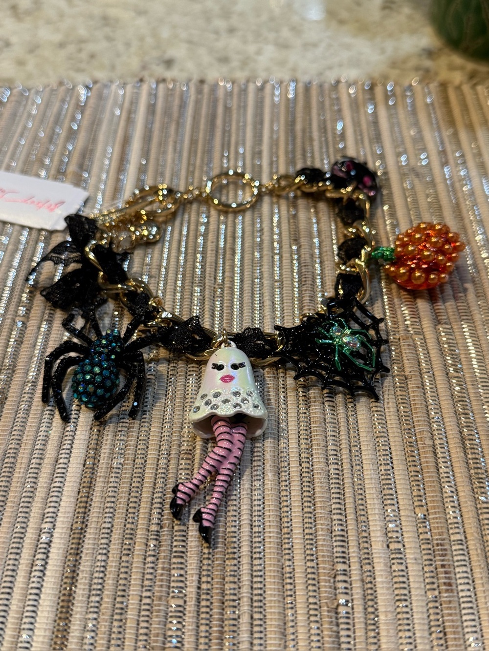 NEW BETSEY JOHNSON BOOJEE HALLOWEEN CHARM TOGGLE BLACK LACE BRACELET 🎃 🕷️